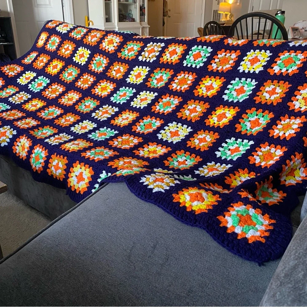 Vintage Afghan - Colorful Crochet Granny Square Blanket Throw EUC